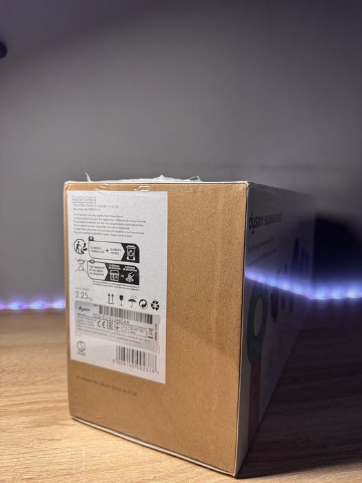 Dyson supersonic