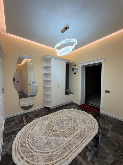 Продается 3 ком. Квартира площадью 82 кв.м. По ул. Рудаки