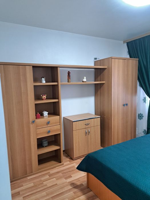 Apartament 2 camere de vânzare, zona Liceul Sportiv