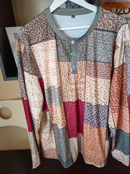 Мъжки пролетни блузи