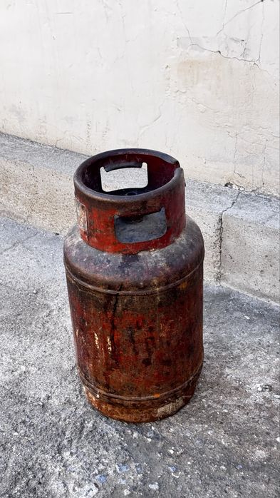 Газ балон 3 шт сарыарка район