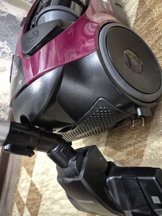 Пылесос Samsung с годовой гарантией