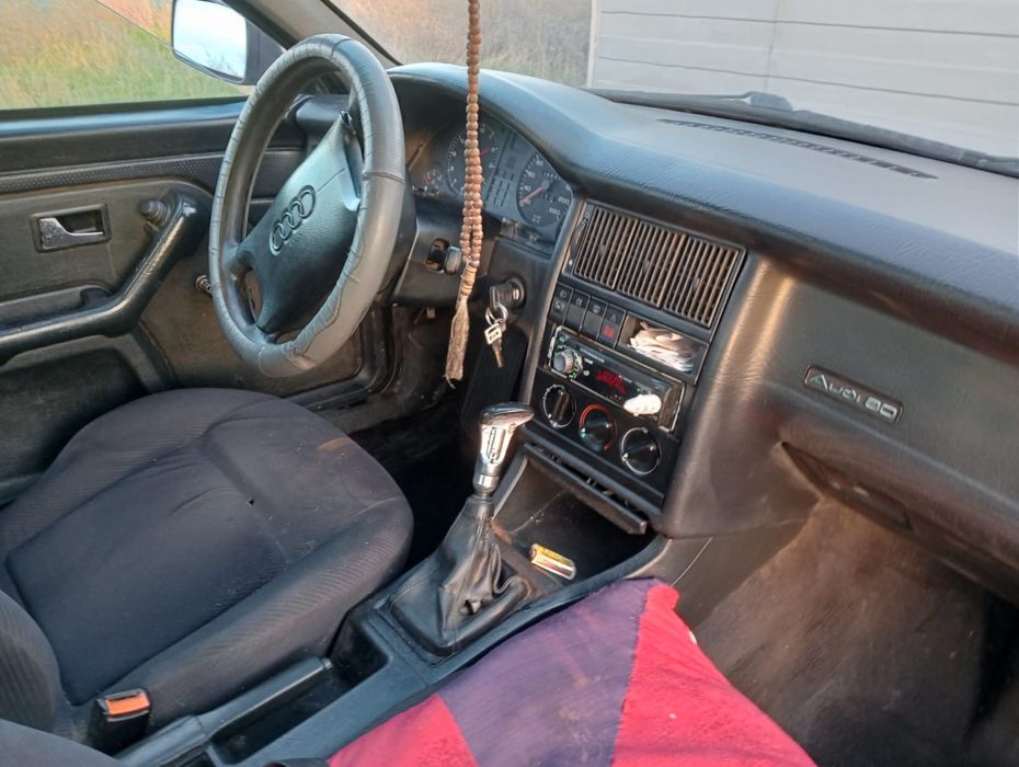 Продам Ауди 80 б4