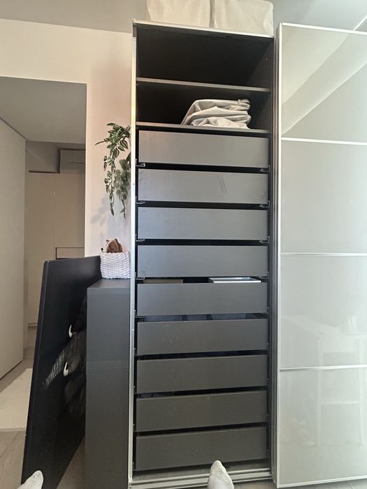 Dulap Pax 150x236 cu usi si accesorii