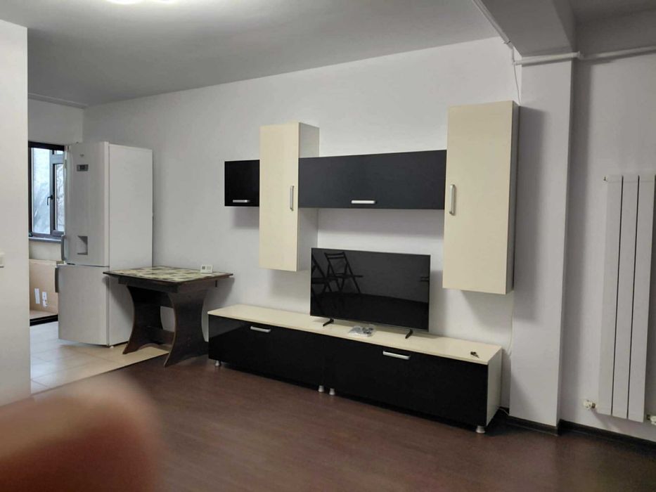 Apartament 2 camere, 50 mp, et.1– Valea Lupului 750 m capat Pacurari ...