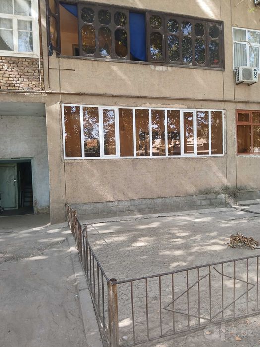 shahar markazidan Ikki xonali uy sotiladi