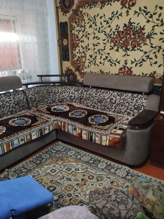Продам угловой диван