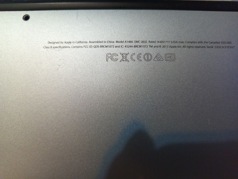 Macbook Air 2013 Intel i5 4gb ram 128 ssd 13inch