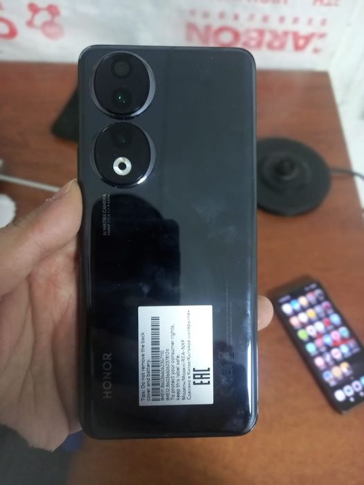 Honor 90 с документами