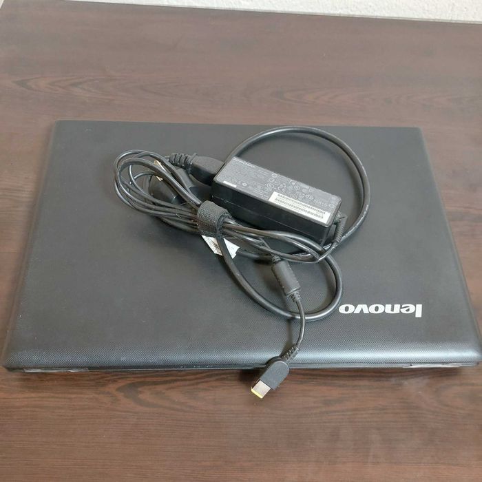 Продавам лаптоп Lenovo G500 - 8GB RAM, Intel Pentium, Windows 10 Pro