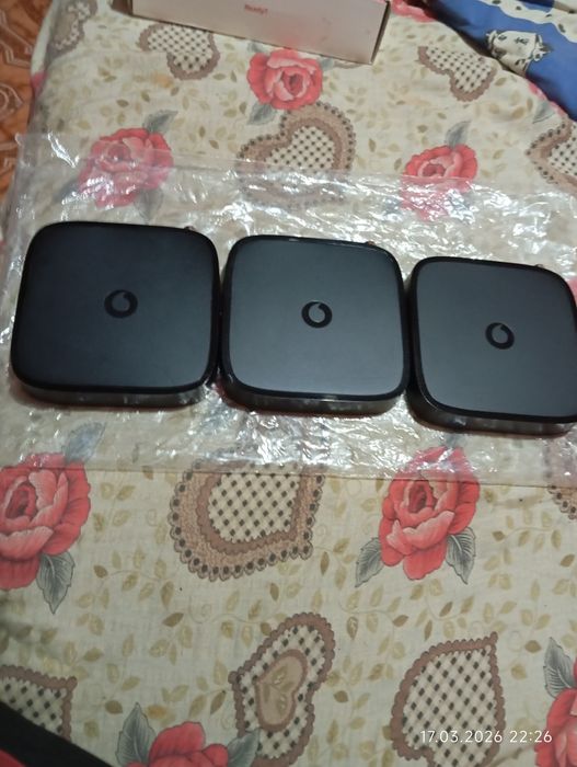 vând 3 decodoare Vodafone 4k