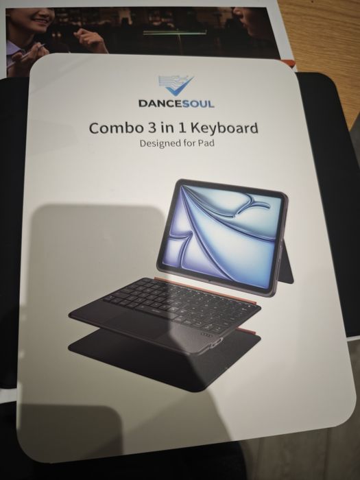 Продавам чисто нов, неизползван калъф с клавиатура и тракпад Dancesoul Combo 3 in 1 (Case + Cover + Keyboard)12.9" и 13"