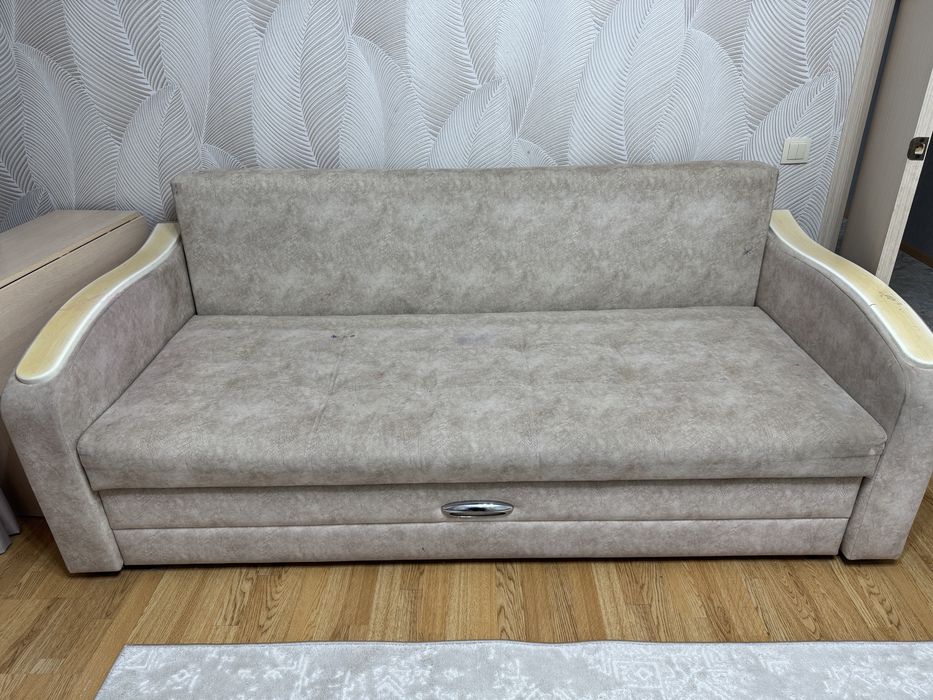 Продается Бу диван раскладной