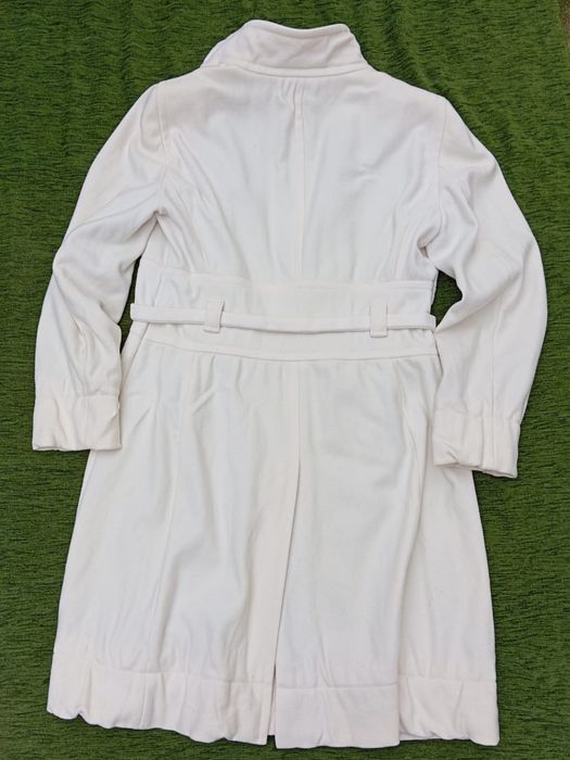 Vând palton dama Hugo Boss!