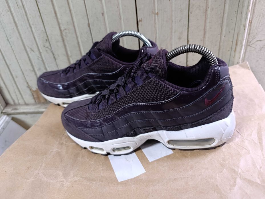 Nike Air Max 95 "Port Wine" оригинални маратонки 39 номер