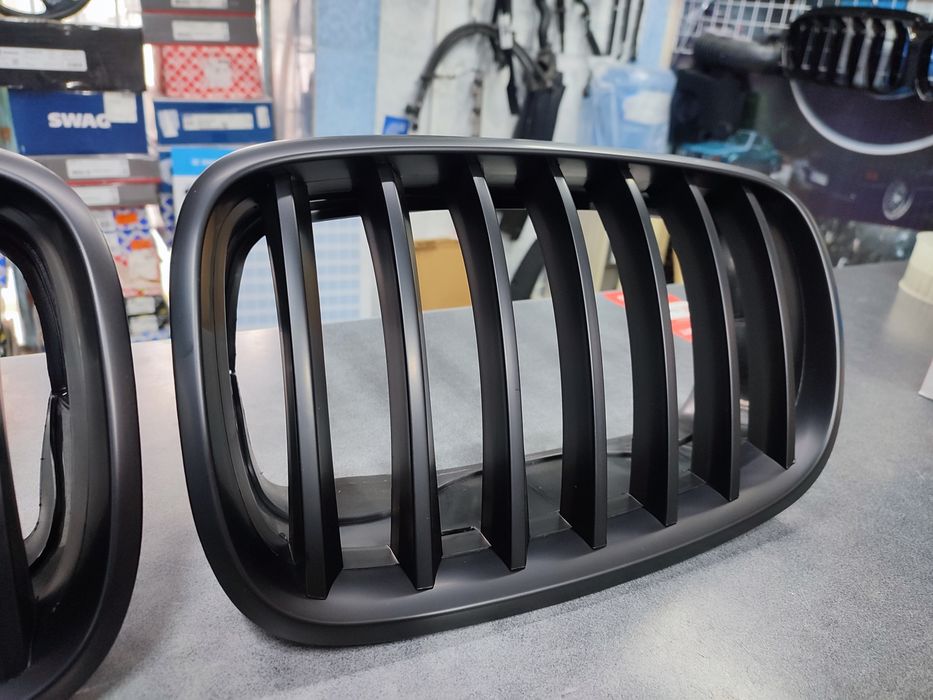 Решотка радиатор BMW X5 E70 X6 E71