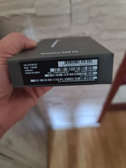 Samsung s25fe, negru nou sigilat cu garantie