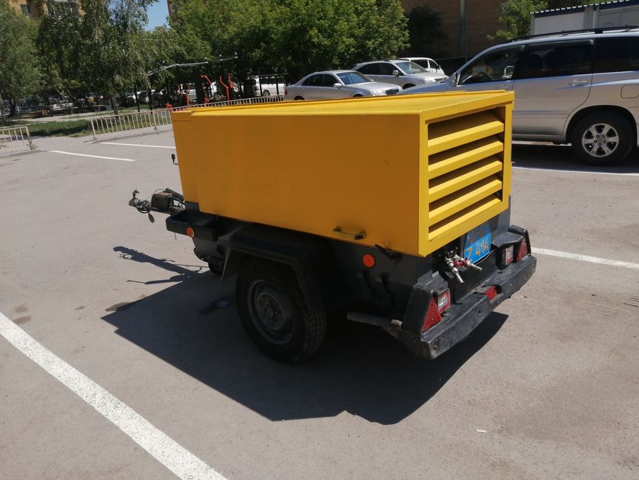 Продам  компрессор Atlas copco Xas 66,