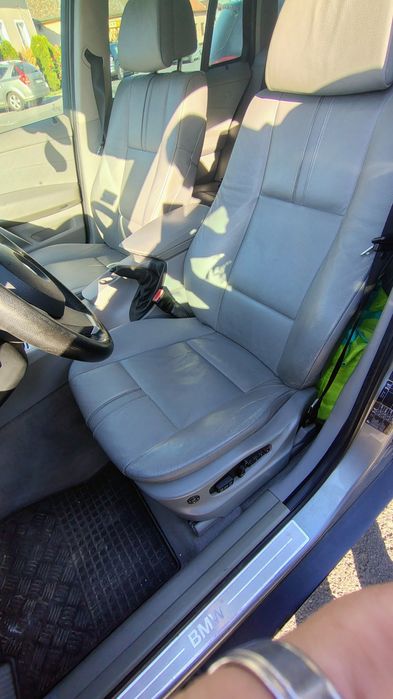 Vând BMW X3 2008