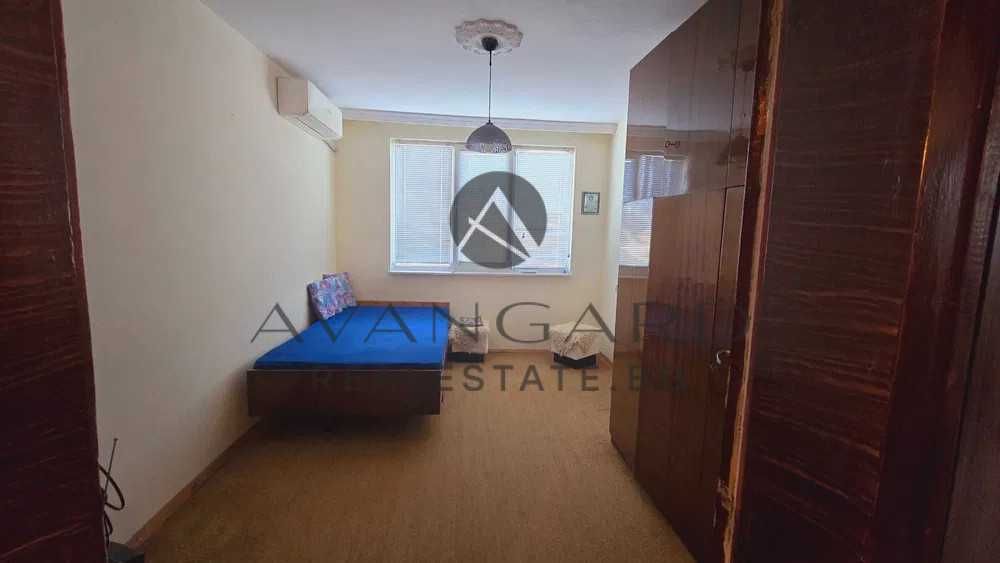 Продава се Многостаен апартамент в Пловдив, Христо Смирненски - 140 кв.м за 1443 €/кв.м - Снимка #9