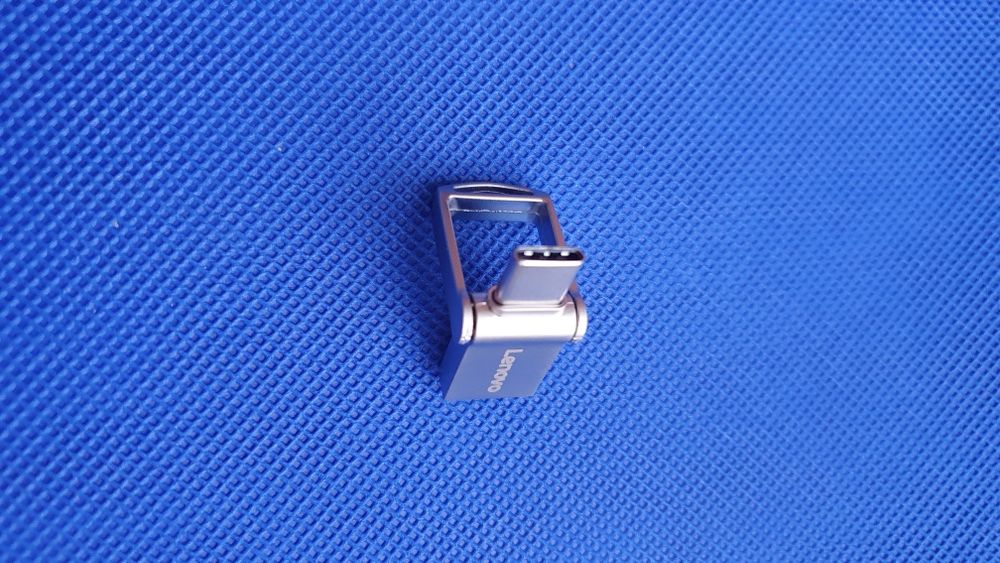 Флашки Lenovo USB C and USB 3.0 - 1tb = 1000gb