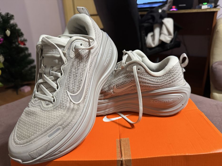 Nike vomero plus 40,5