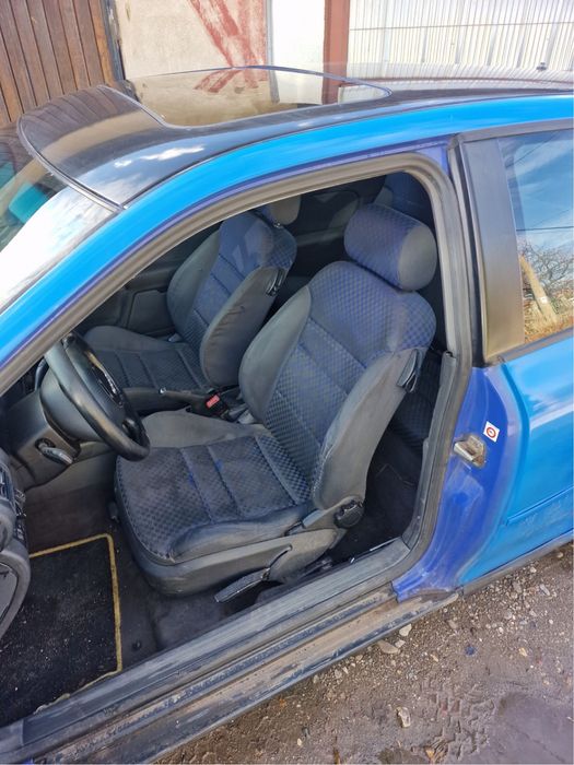 Ауди а3 1.8 само на части