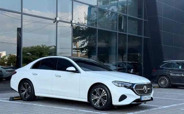 Mercedes-Benz E200