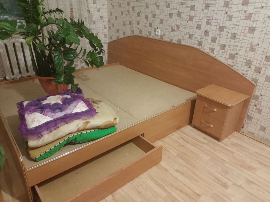 Кровать двухспальная