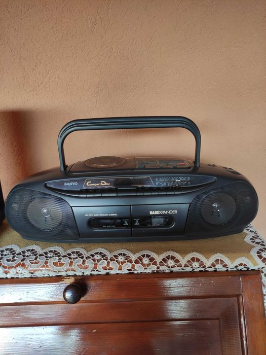 Sanyo model: MCD-Z22L