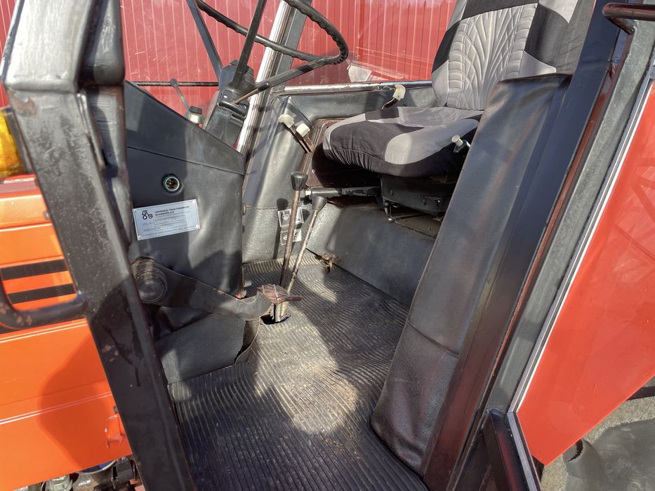 Universal UTB 530 DTC 4x4