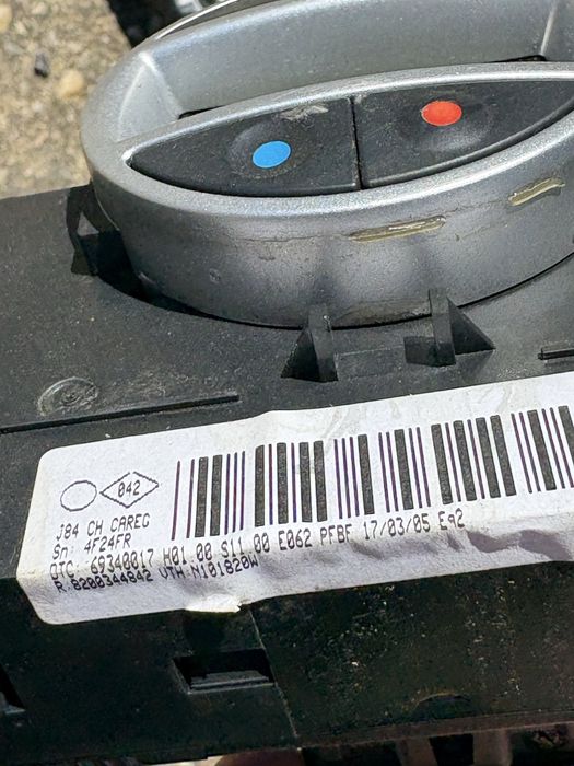 Renault Scenic 2005 година Управление Климатроник