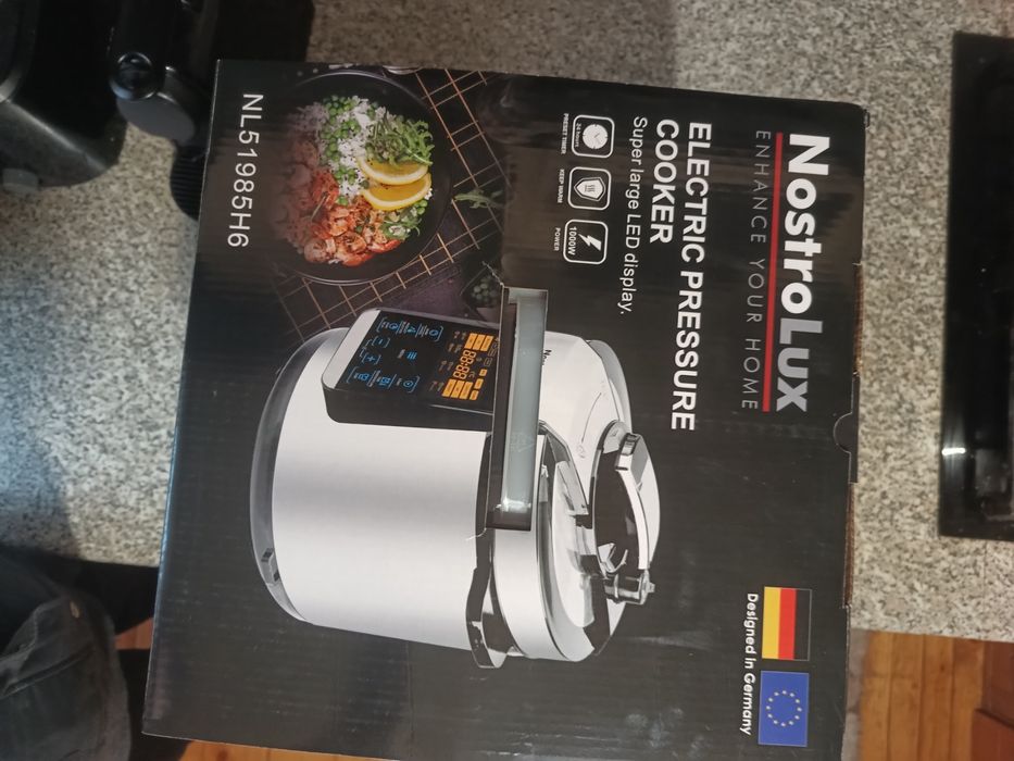 ЧИСТО НОВ - мултикукър под налягане