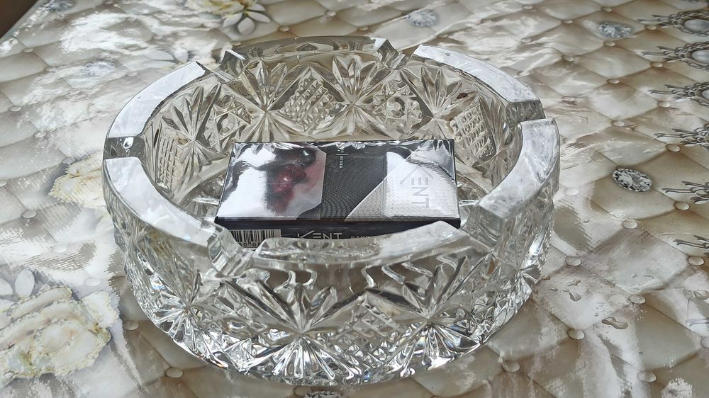 Стеклянная пепельница 80х годов