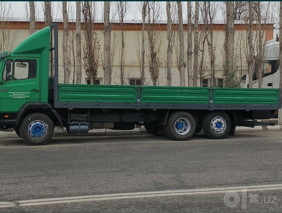 Mercedes bens 1524