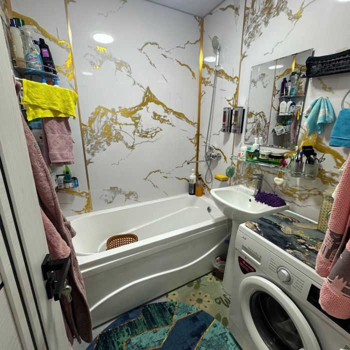 Срочно Продаётся 2в3 комнатная квартира Авиасозлар-3 1-етаж