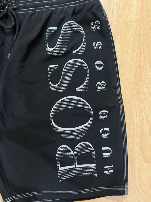 Hugo Boss мъжки плажни шорти XL