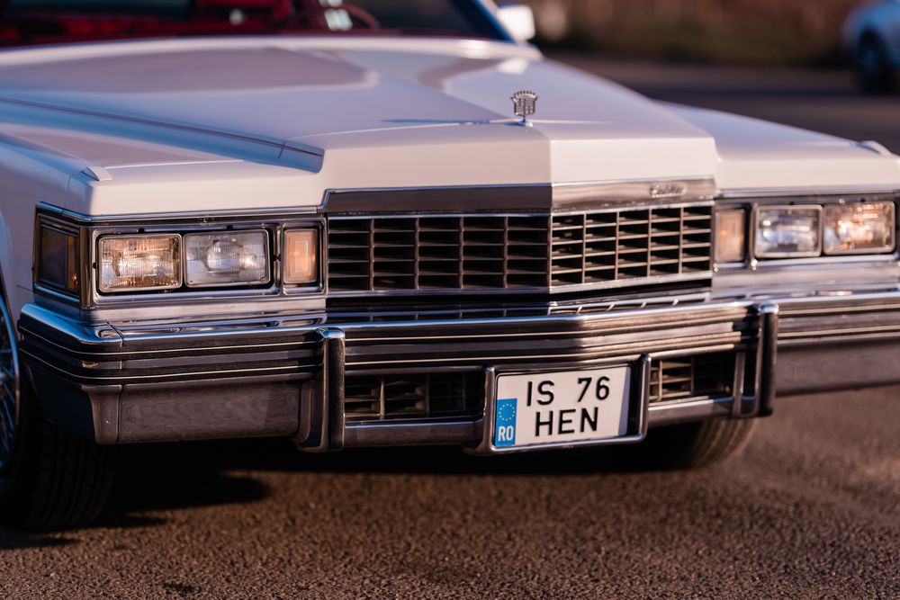 Cadillac Coupe de Ville 1977 atestat vehicul istoric