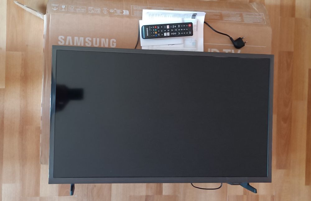 SAMSUNG 32 Smart H5000F