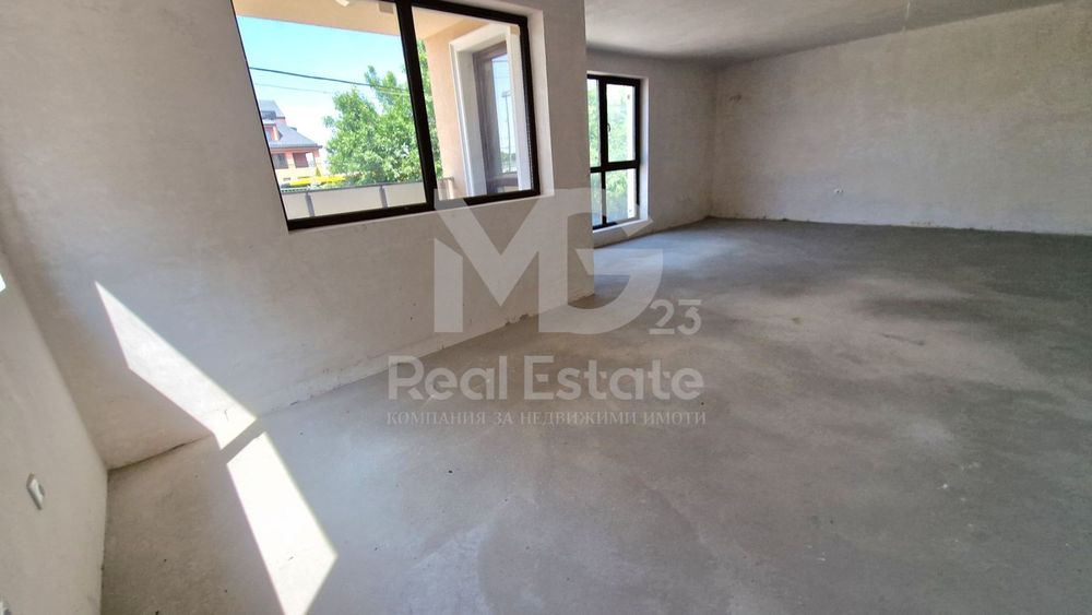 Продава се Двустаен апартамент в Пловдив, Коматево - 87 кв.м за 1303 €/кв.м - Снимка #3