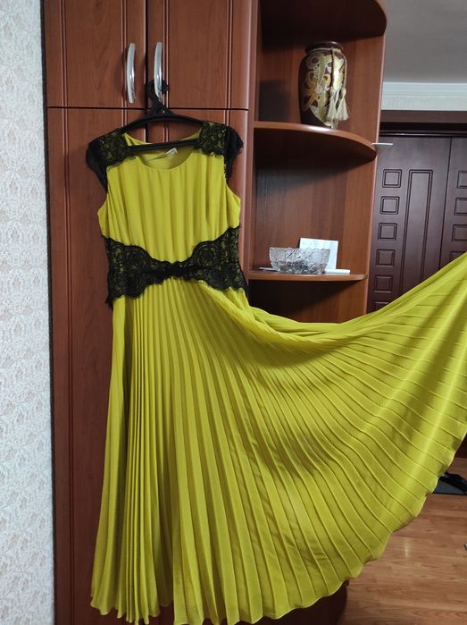 Красивое вечернее платье