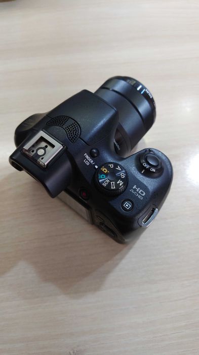Sony Alpha A3000, obiectiv 18-55 OSS, card 32 GB