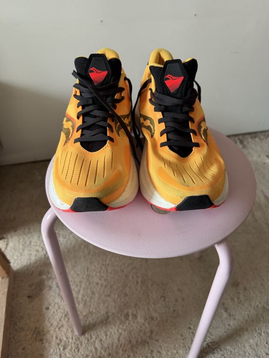 Saucony tempus маратонки