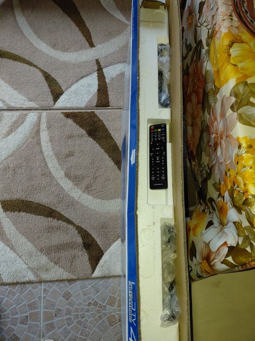 Телевизор CROWN 40 инча