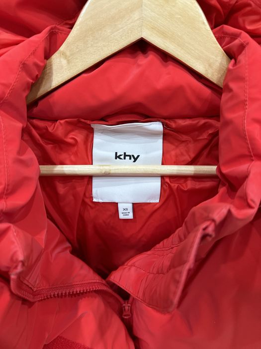 Пуховик бренда Khy(Кайли Дженнер)