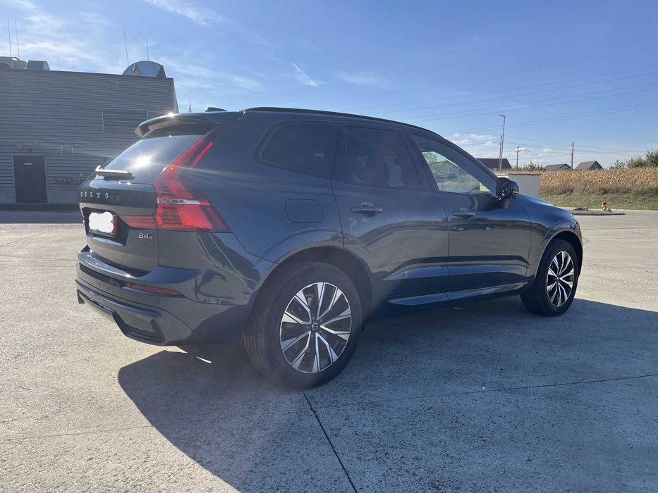 VOLVO XC60 2023 — imagine 3