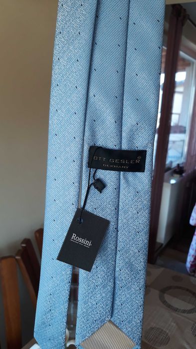 Нови вратовръзки за костюм