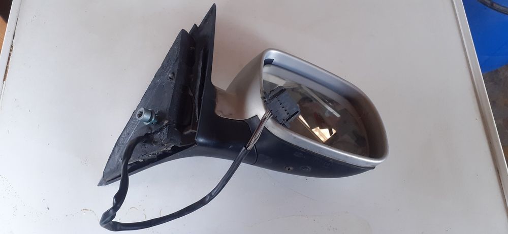 Дясно Огледало Ел.Настройки VW Passat B-5  2000-2005 Година  Пасат 5