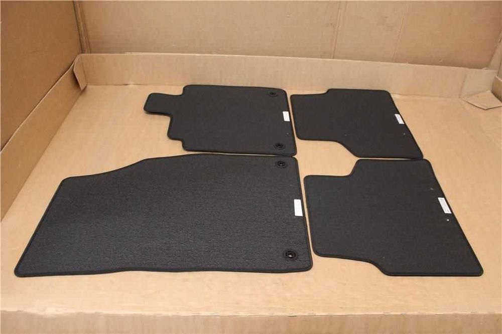 Мокетни стелки нови оригинални VW ID 3