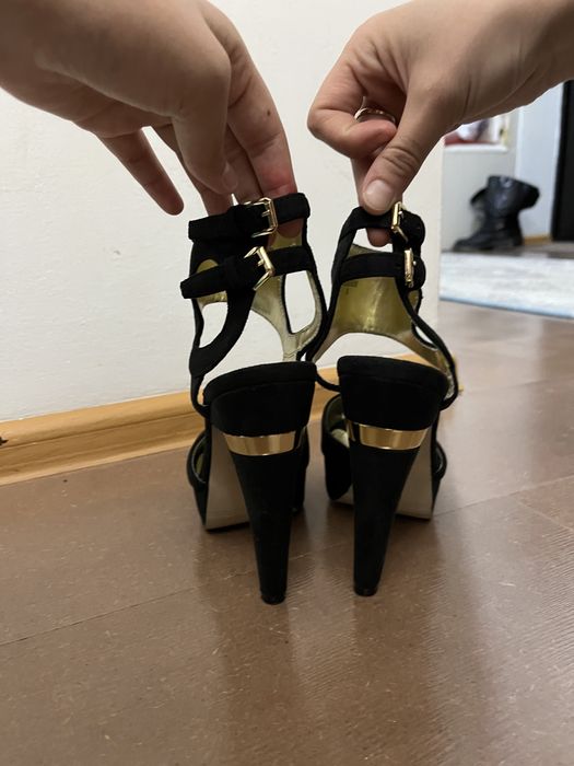 Женский туфли